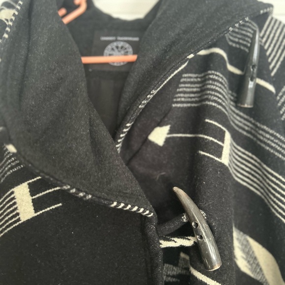 Lindsey Thornburg Heritage Cloak - Picture 7 of 11